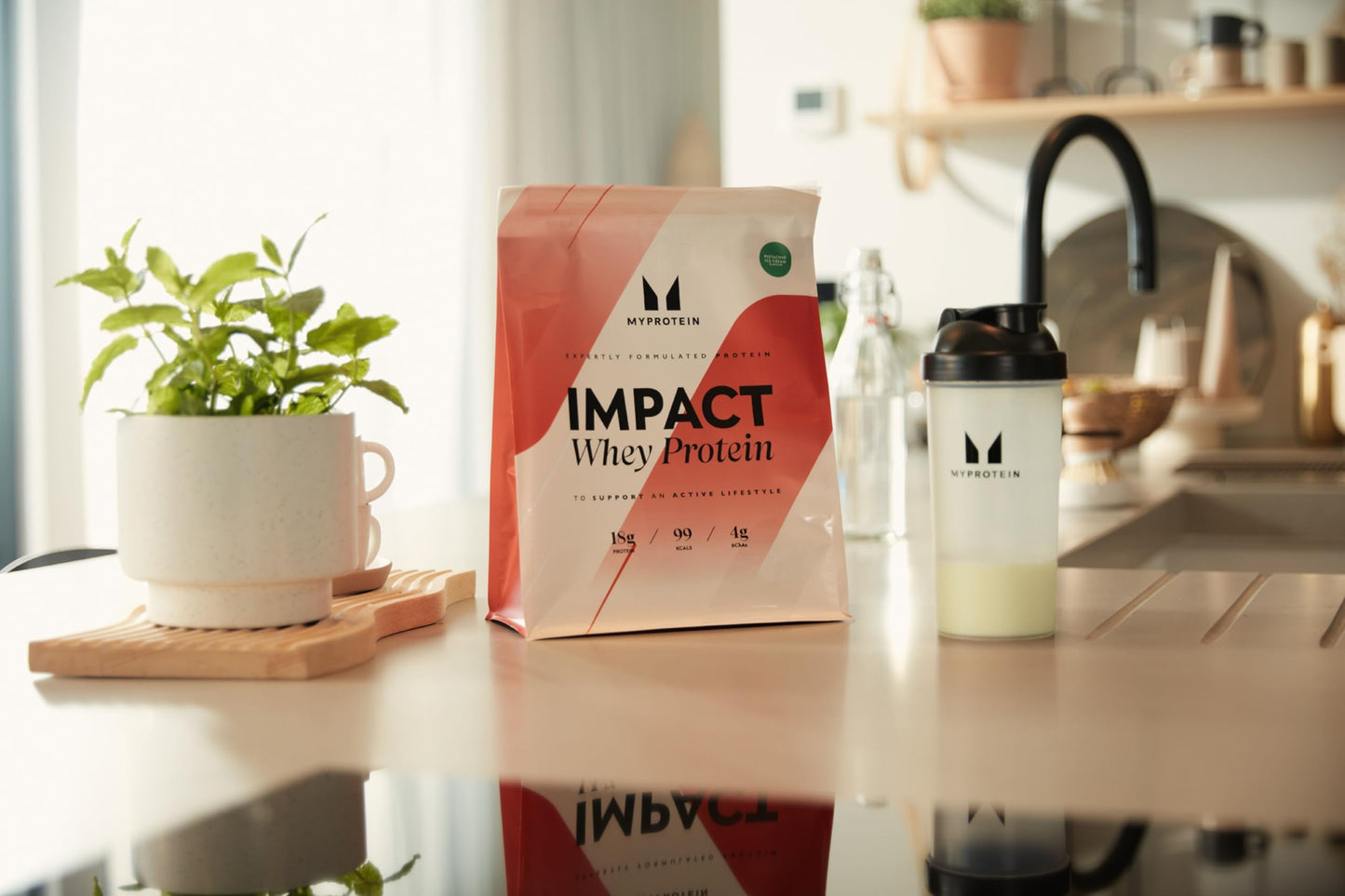 Myprotein Impact Whey Protein Powder Strawberry Cream 88
