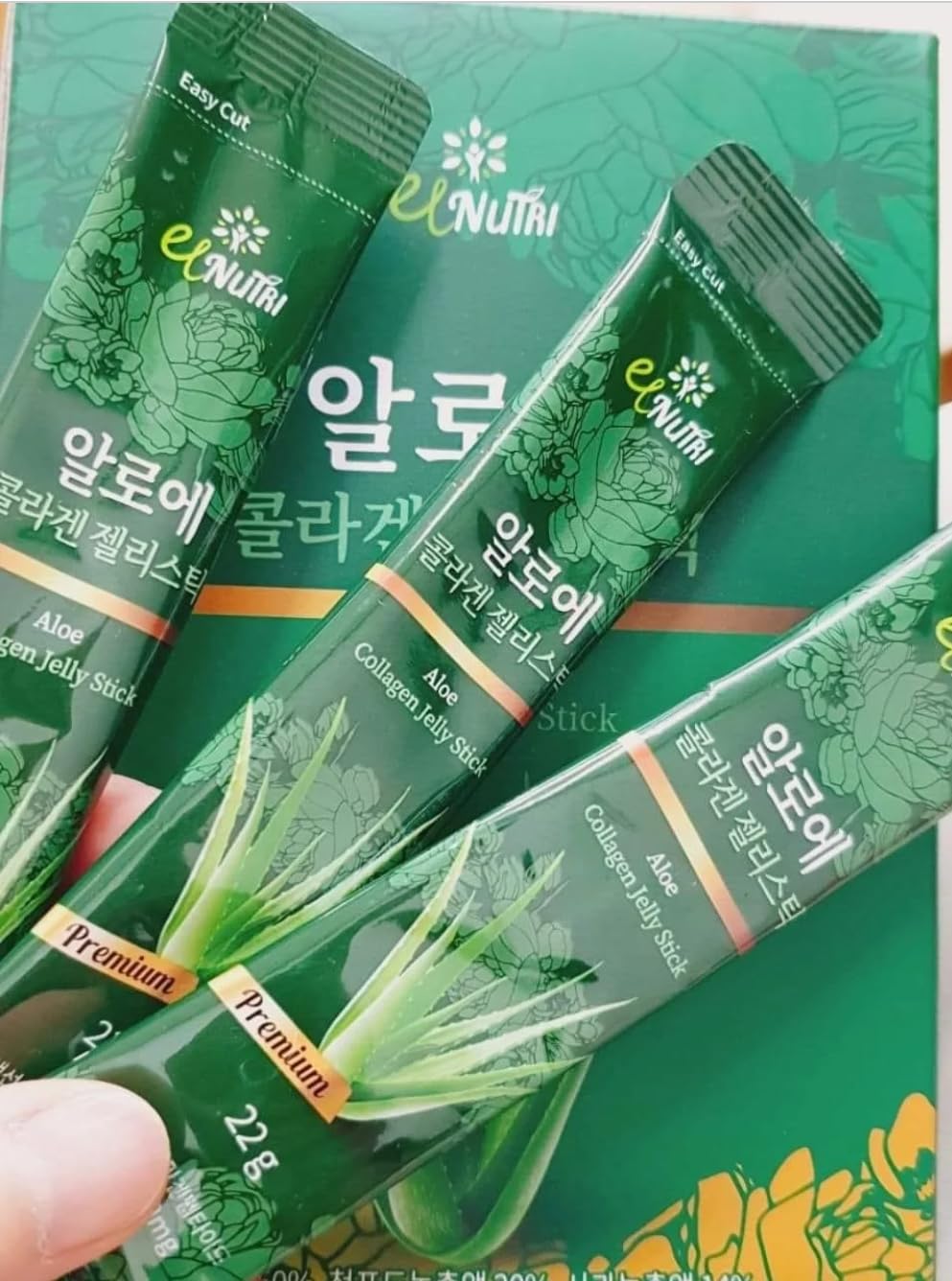 Generic ELNUTRI Aloe Collagen Jelly Aloe Grape Apple Beauty Skin Hair Nails Vitamin Mineral Softgels 30