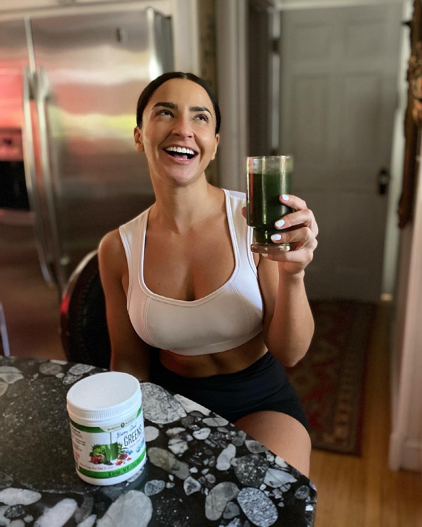 BIOACTIVE NUTRIENTS Berry Good Greens Powder 6.35 Ounce